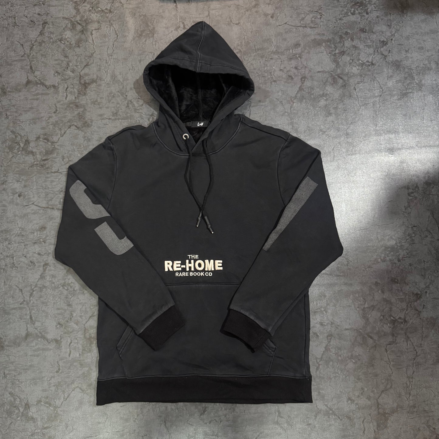 RE-HOME embroidery with velvet inner Hoodie