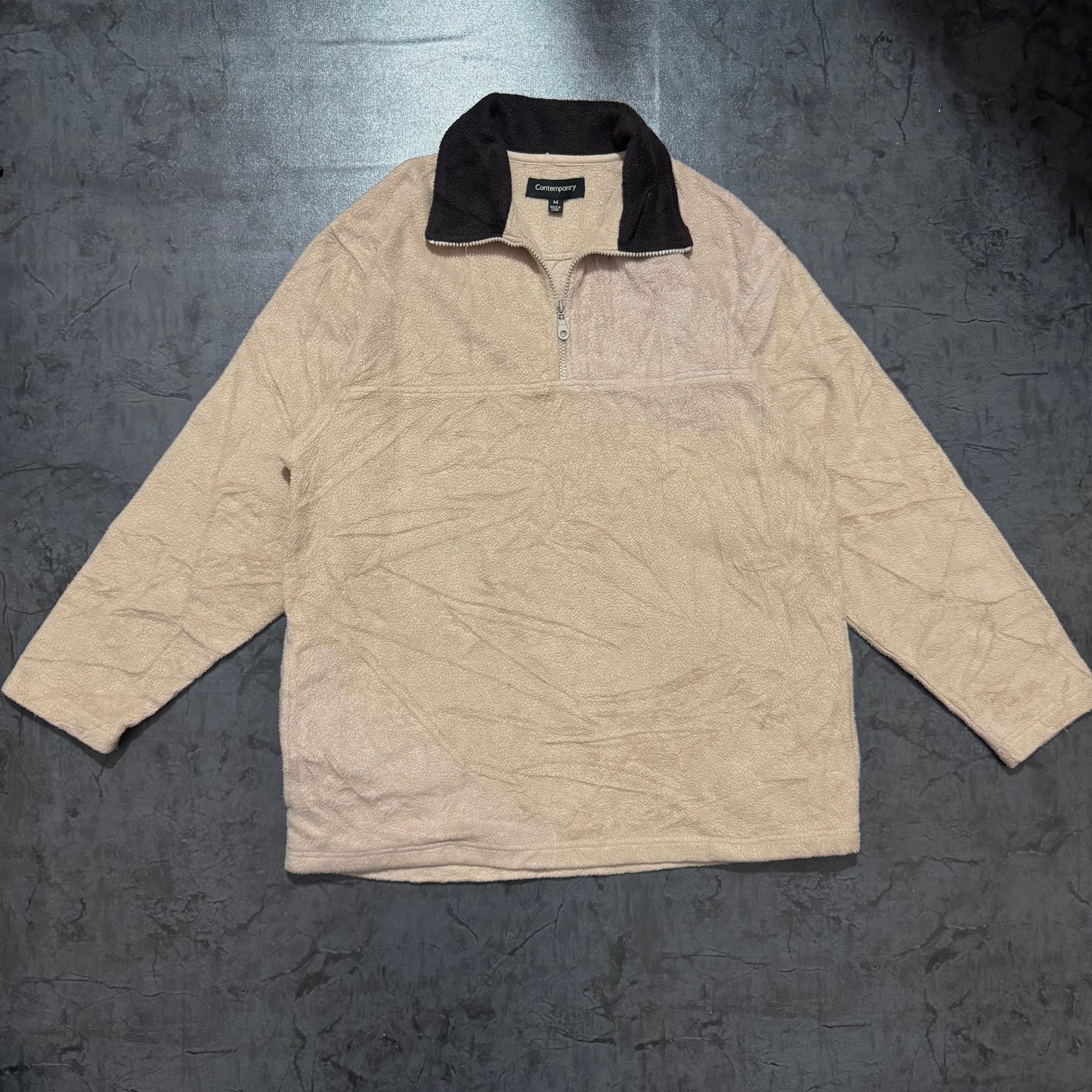 CONTEMPORARY SWEATSHIRT